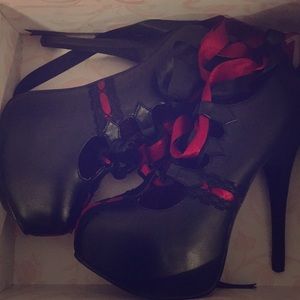 Bordello heels!